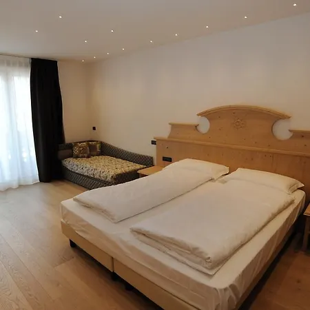 Szálloda Alba 3*